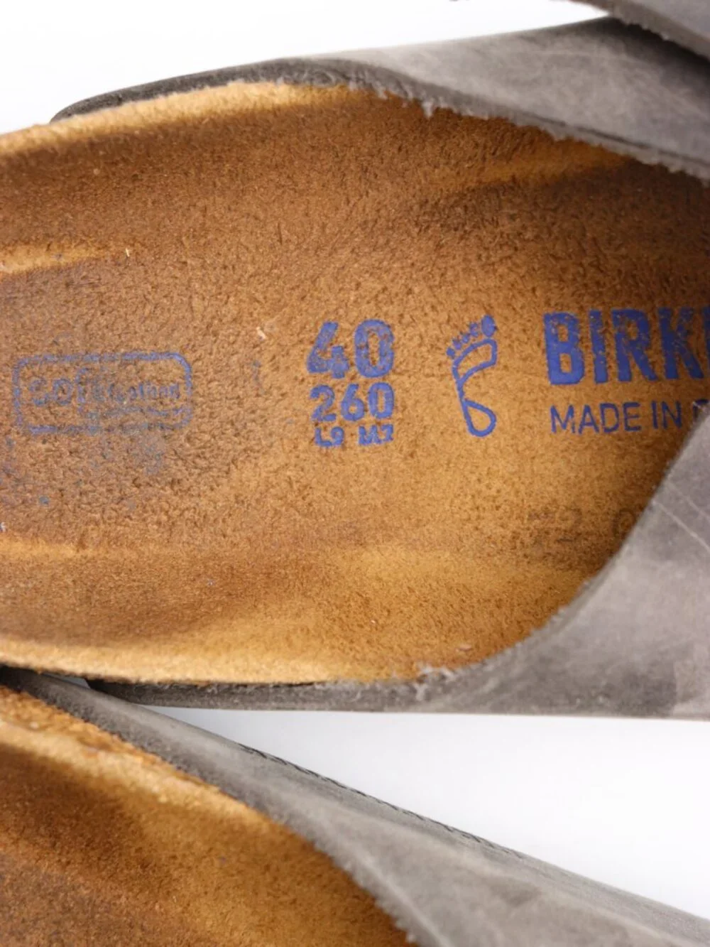 Birkenstock Arizona Gray Leather Men's 7 Women's 9 EU 40 Soft Footbed Sandals